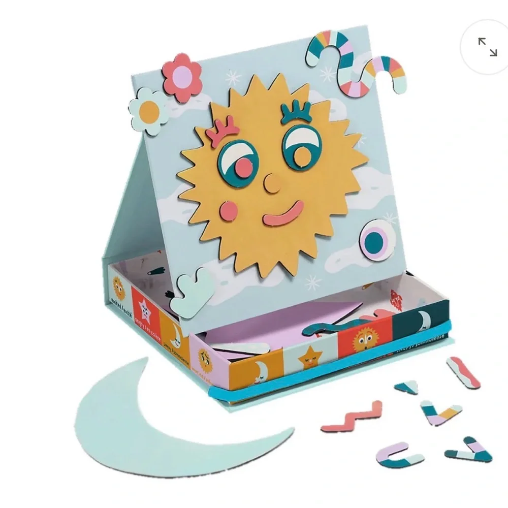Manhattan Toys on-the-go Making Faces magnetic easel box 44 pieces 3+ years NWOT